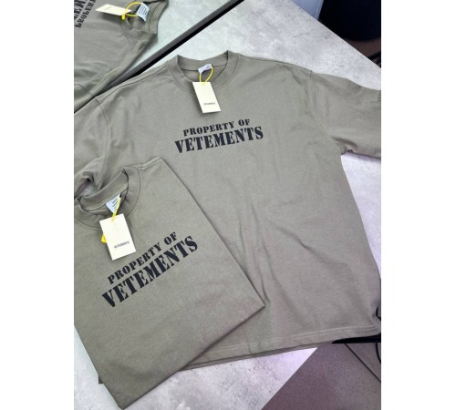 Футболка хаки Vetements Property f652