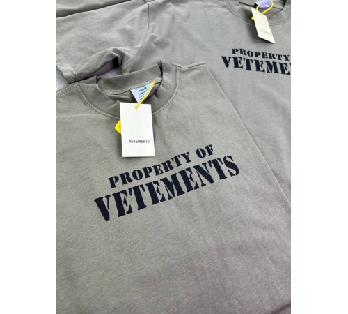 Футболка хаки Vetements Property f652