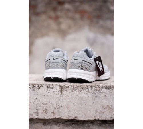 Чоловічі кросівки Nike Vomero 5 light grey