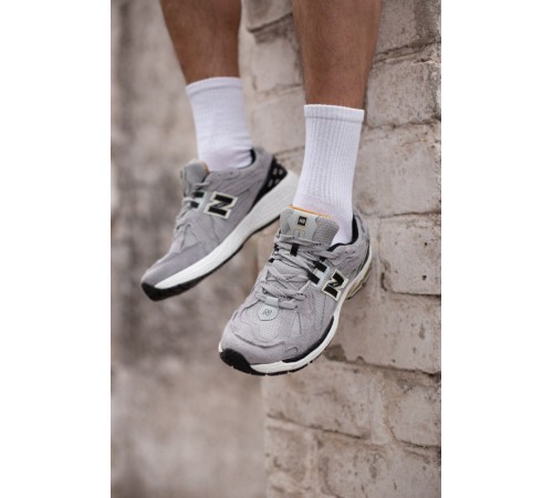 Чоловічі кросівки New Balance 1906D Protection Pack grey