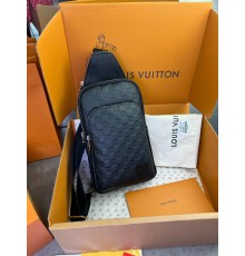 Сумка-слінг Louiv Vuitton Avenue NM Damier Infini c799