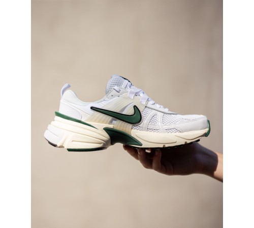 Оригінальні кросівки Nike V2K Run Shoes White FD0736-101