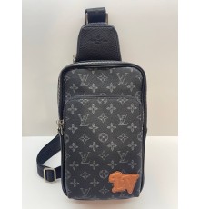 Чоловічий слінг Louis Vuitton Avenue NM Monogram Eclipse, чорний