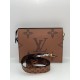 Жіноча сумка-клатч Louis Vuitton OnTheGo Monogram Коричневий