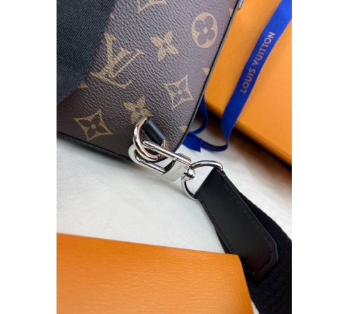 Сумка-слінг коричнева Louis Vuitton Avenue NM Monogram c837