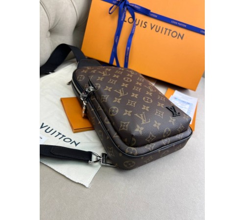 Сумка-слінг коричнева Louis Vuitton Avenue NM Monogram c837