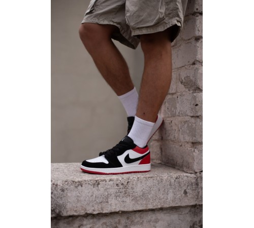 Чоловічі кросівки Nike Air Jordan 1 low white black/red