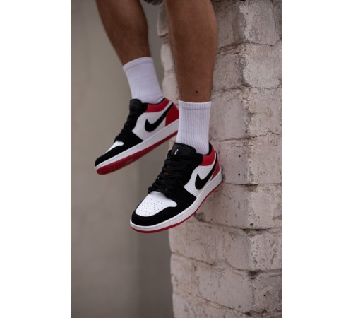 Чоловічі кросівки Nike Air Jordan 1 low white black/red