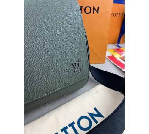 Месенджер хакi Louis Vuitton District PM Taiga Gray c848