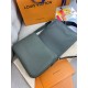 Месенджер хакi Louis Vuitton District PM Taiga Gray c848