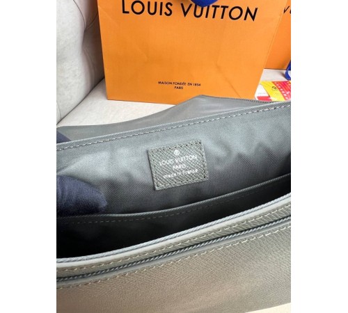 Месенджер хакi Louis Vuitton District PM Taiga Gray c848