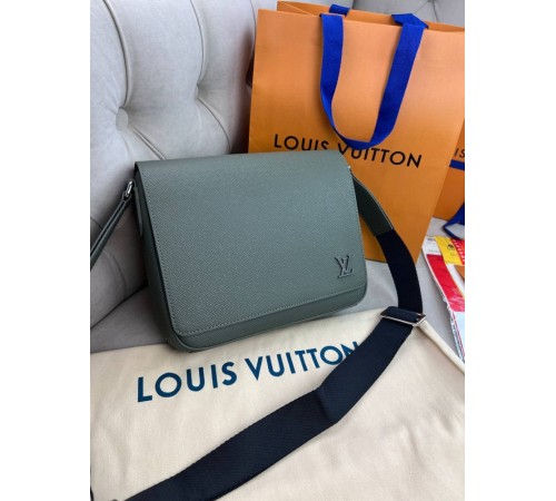 Месенджер хакi Louis Vuitton District PM Taiga Gray c848