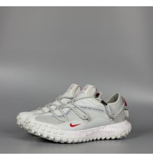 Чоловічі кросівки Nike Acg Mountain Fly Low Gore Tex Light Grey