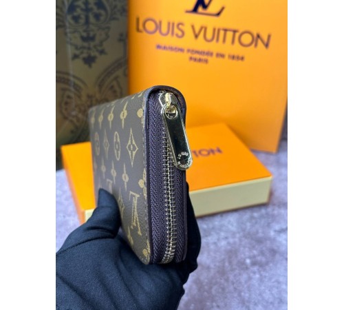 Чоловічий Шкіряний гаманець Louis Vuitton Zippy Monogram k033