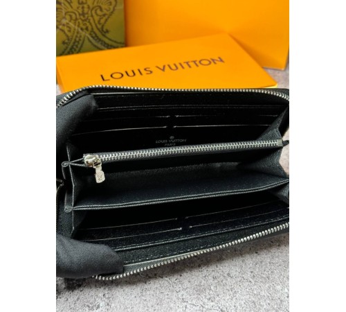 Чоловічий шкіряний гаманець Louis Vuitton Zippy Taiga Black k034