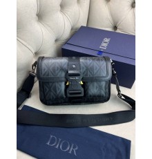 Месенджер сiрий Dior Hit The Road c851