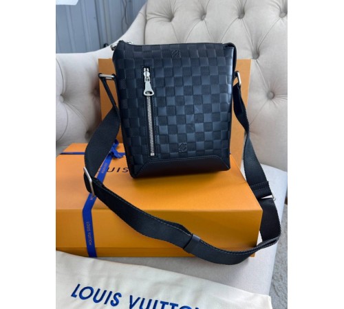 Месенджер чорний Louis Vuitton Discovery BB c862