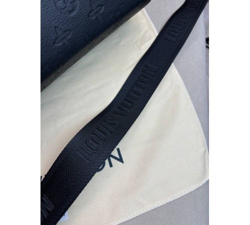 Месенджер чорна Louis Vuitton Voyager PM Monogram Shadow c872