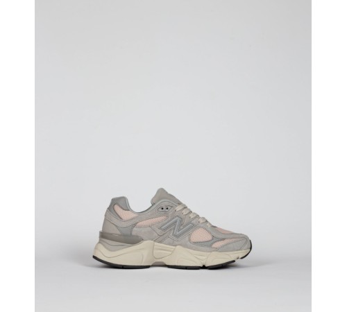 Жіночі кросівки New Balance 9060 Gray Pink