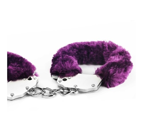 Металлические фиолетовые наручники с мехом Fetish Pleasure Fluffy Handcuffs