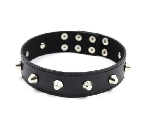 Классический ошейник с заклепками Studded Submissive Day Collar