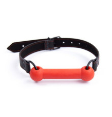 Силиконовый  с кожаным ремешком и красной строчкой Silicone Bit Gag Red