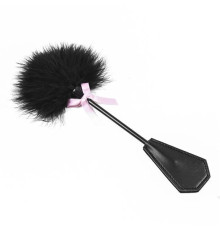 Игровой черный стек с перьями Feather Tickler Paddle