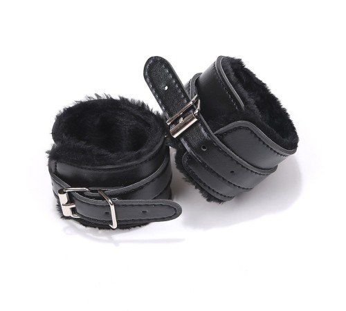 Черные кожаные бондажные наручники с мехом Premium Fur Lined Locking Restraints